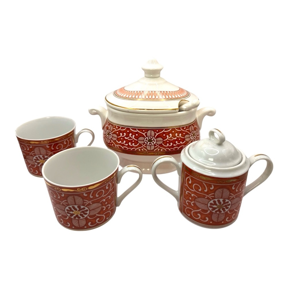Georges Briard Imperial Brocade Set: Sauce Boat with Spoon, Sugar Bowl & 2 Mugs